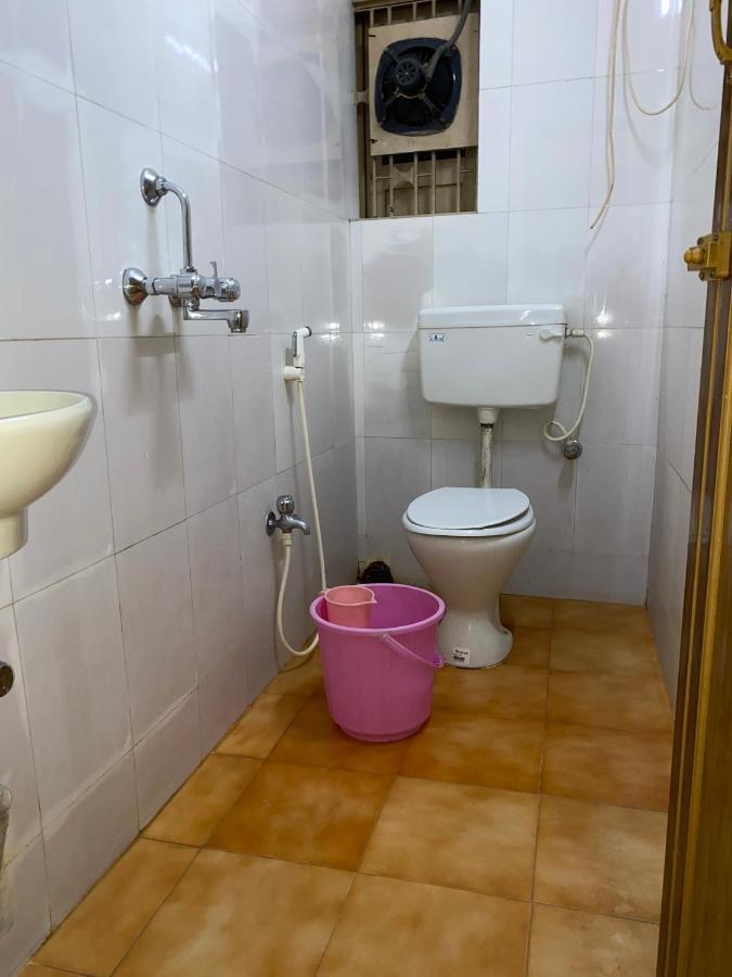 Lake Land Guest House Calcutta Buitenkant foto
