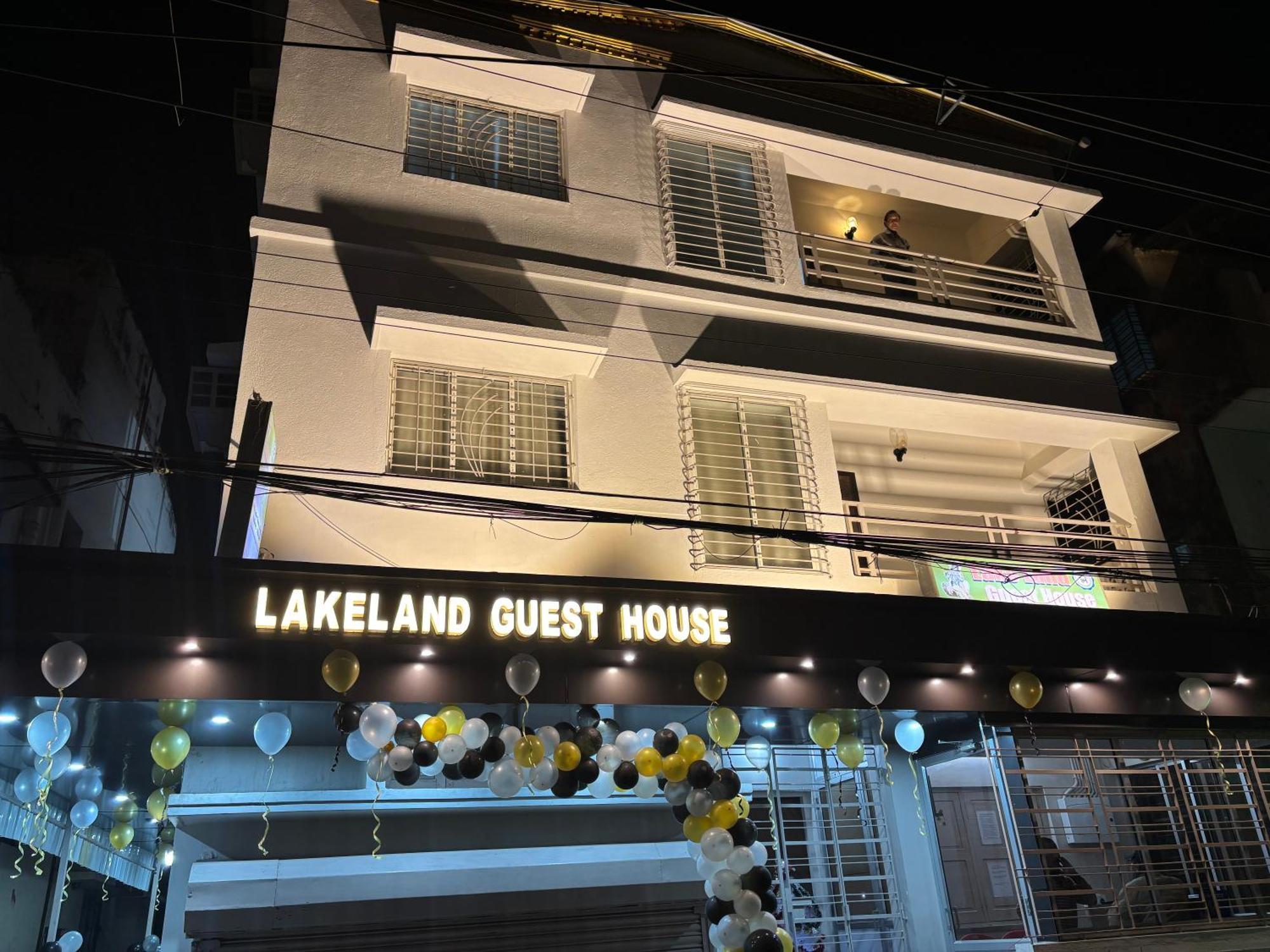 Lake Land Guest House Calcutta Buitenkant foto